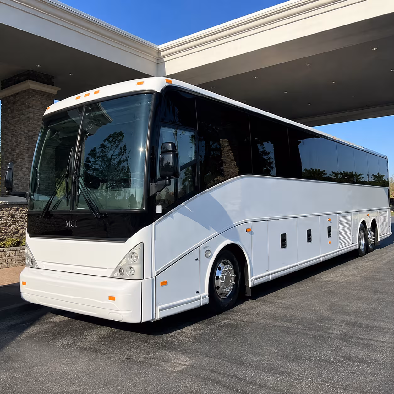 airport transportation for wright patterson and university groups in dayton